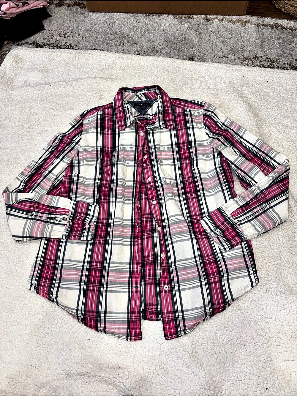 Tommy Hilfiger Plaid Button Down Shirt in Pink & White Size XL